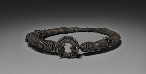Necklet