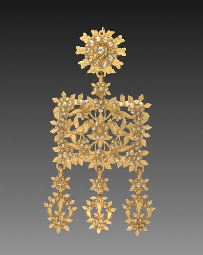 Earring