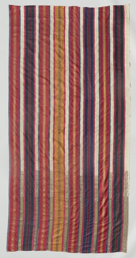 Curtain (one of a pair)