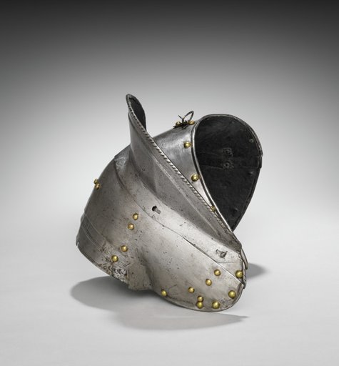 Pauldron (proper right) and Gardbrace