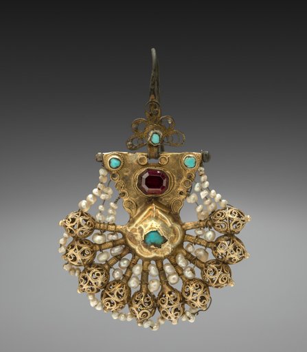 Earring