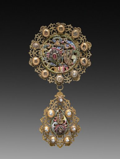 Pendant