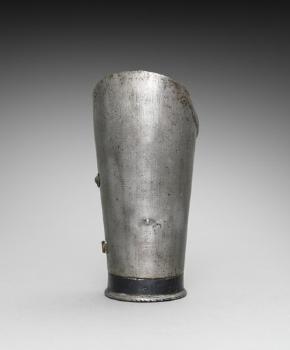 Left Vambrace (lower cannon)