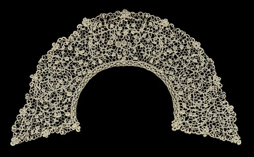 Lace Collar