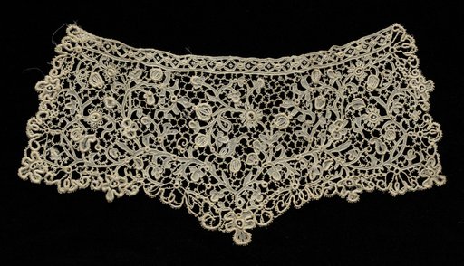 Lace Cuff (One of a Pair)