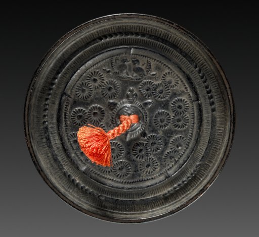 Mirror with Pair of Birds in Chrysanthemum Pattern