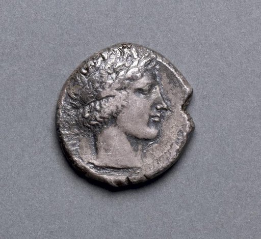 Tetradrachm: Head of Apollo, laureate (obverse)