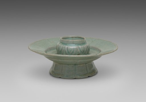 Floral-shaped Cup Stand