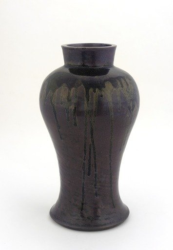 Ryumonji ware sake flask