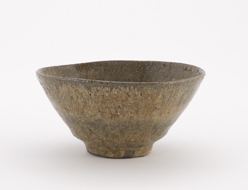 Shodai ware tea bowl in Irabo style