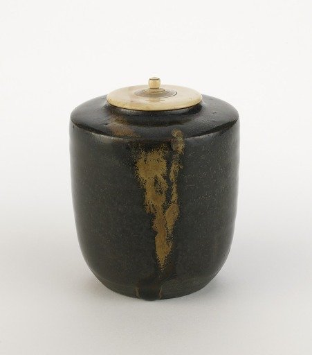 Tea caddy, katatsuki type