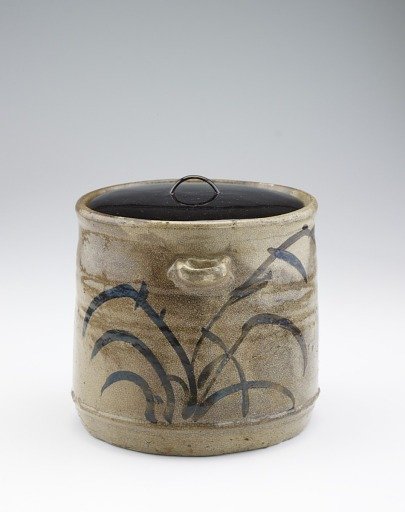 Karatsu ware tea ceremony water jar, E-Karatsu type