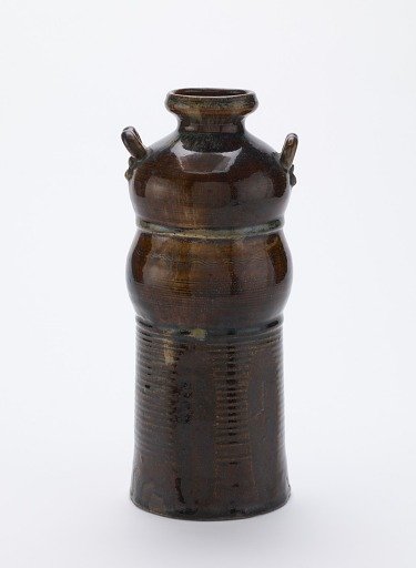 Seto ware vase with two lugs