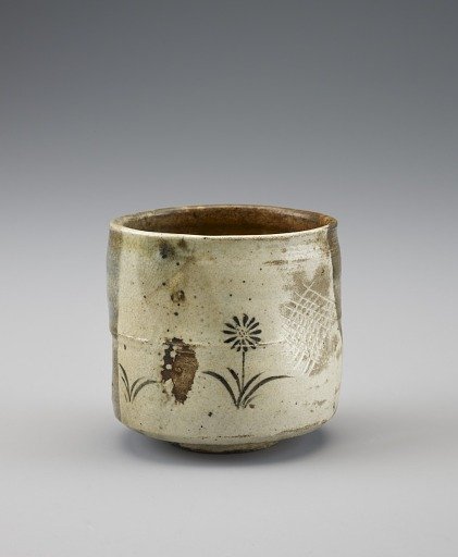 Shiga ware cylindrical tea bowl in Oribe style