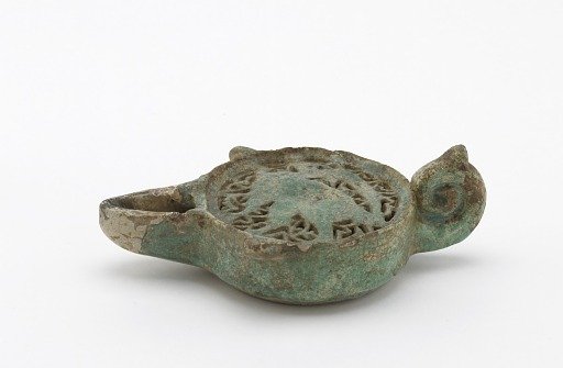 Oil lamp