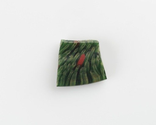 Fragment of a patella cup