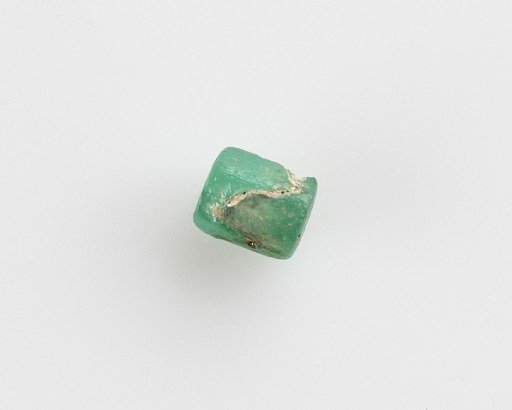 Bead, tubular