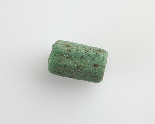 Bead, hexagonal
