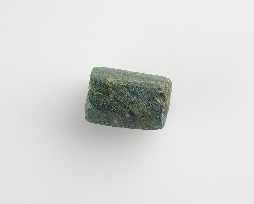 Bead, hexagonal