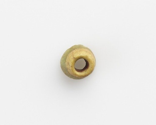 Fragment of a bead