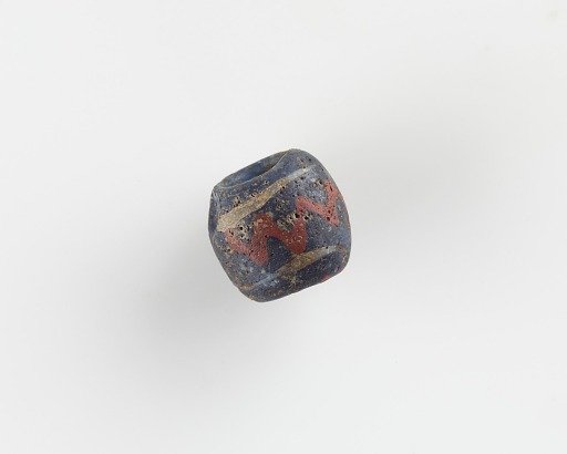 Bead, with a large bore