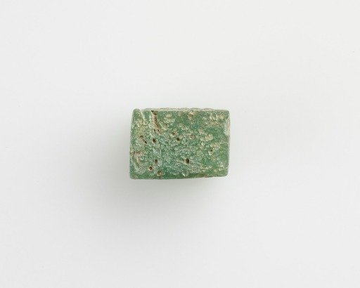 Bead, hexagonal