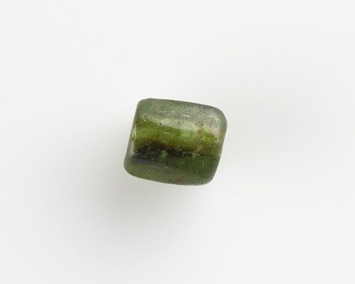 Bead, hexagonal