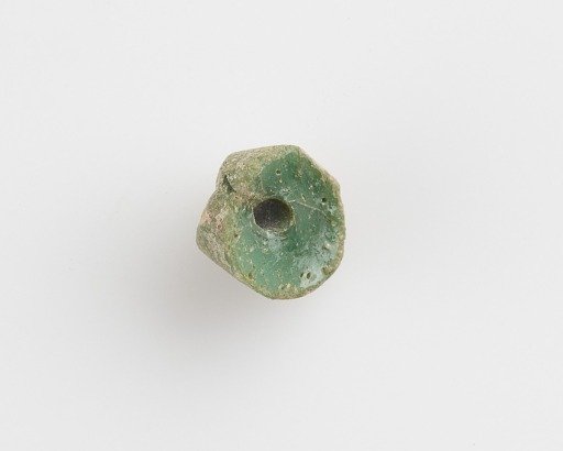 Bead, conical