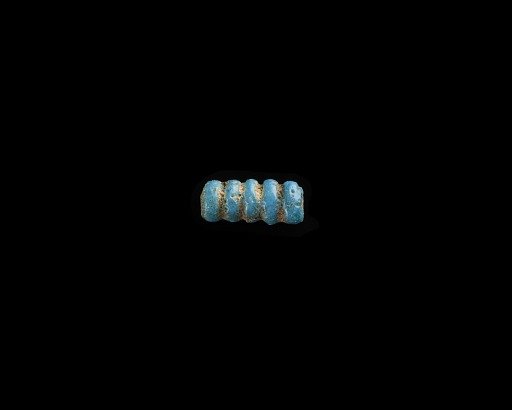 Bead, quintuple