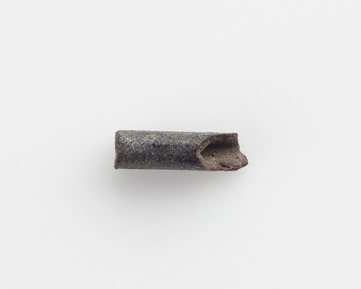 Bead; one end broken