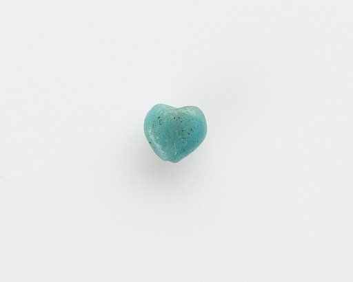 Bead, heart-shaped