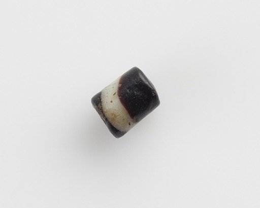 Bead, cylindrical