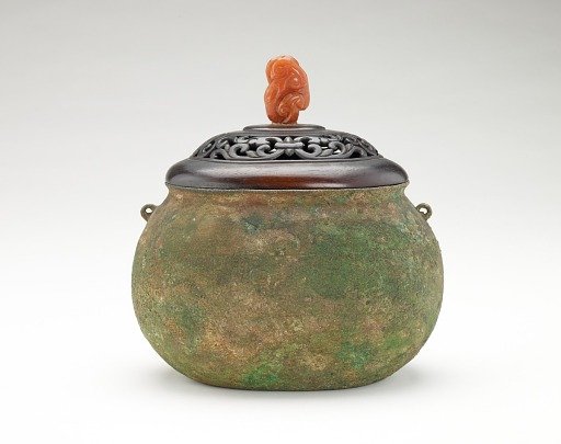 Ritual vessel (<em>an</em>)