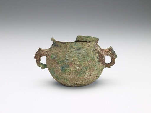 Ritual vessel (<em>pou</em>)