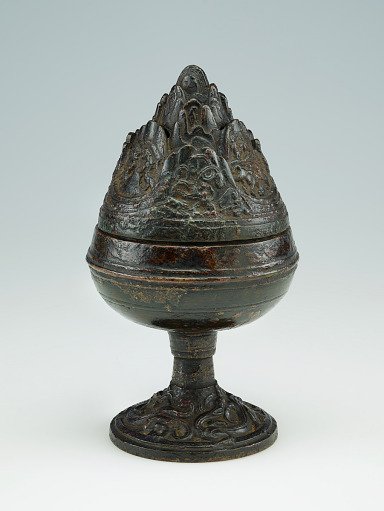 Incense burner (<em>shan lu</em>) with cover