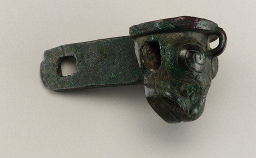 Chariot fitting: linchpin