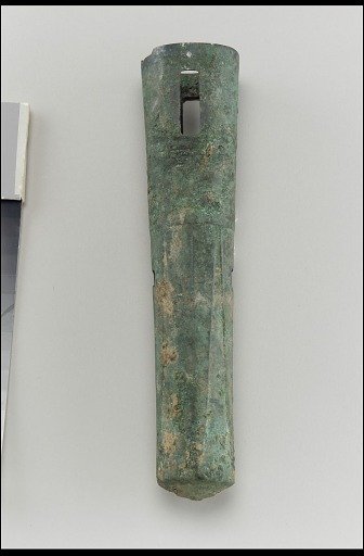 Chariot fitting: axle cap