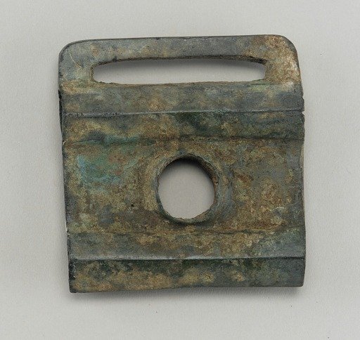 Chariot or harness fitting (?)