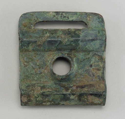 Chariot or harness fitting (?)