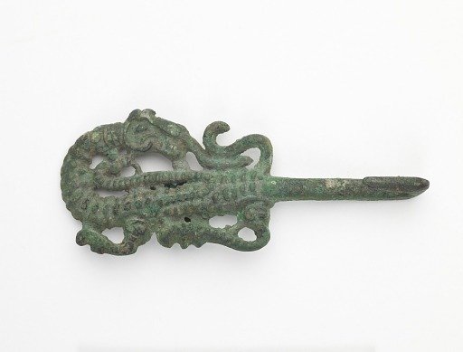 Garment hook (<em>gou</em>)