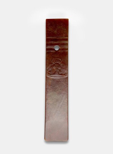 Straight chisel (<em>gui</em>圭) with face and bird