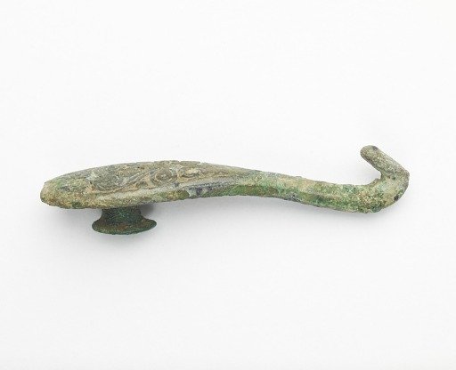 Garment hook (<em>daigou</em>)
