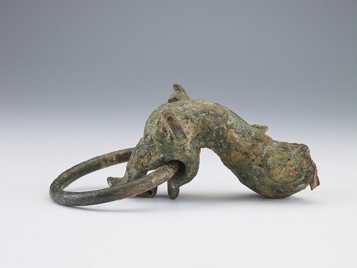 Dragon-head handle and ring (fragment)