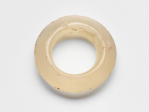 Pendant in the form of a faceted ring