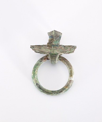 Mask and ring handle