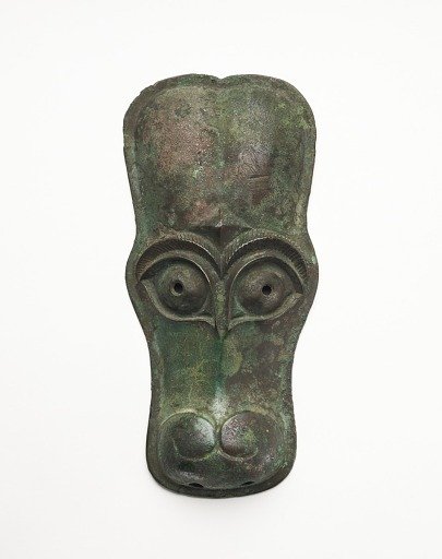 Mask in the form of a horse face