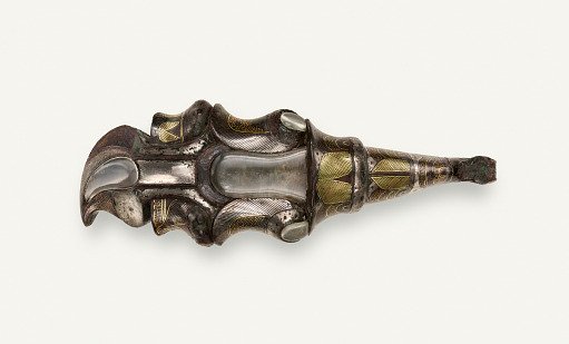 Garment hook (<em>gou</em>)