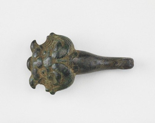 Garment hook (<em>daigou</em>)