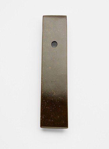 Straight chisel (<em>gui</em> 圭)