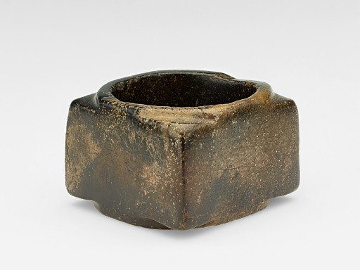 Tube (cong<em>琮</em>)